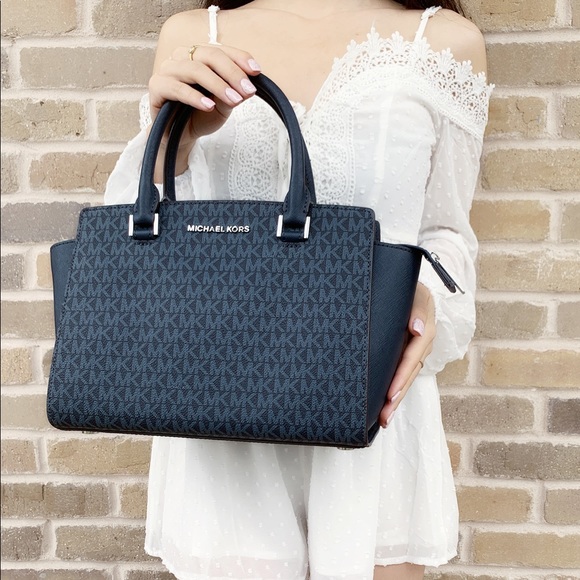 Michael Kors Satchel crossbody admiral  blue MK - Picture 2 of 7